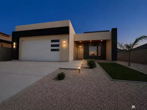 10745 E 45 St, Yuma, AZ 85367