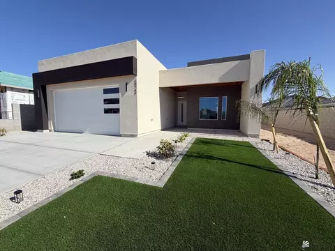 10745 E 45 St, Yuma, AZ 85367