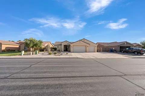 Exterior - 7943 E 36 Ln, Yuma, AZ 85365 photo 3 of 8