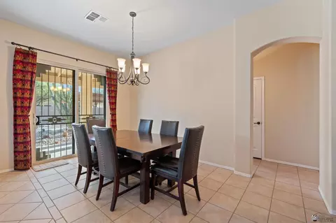 Dining - 7943 E 36 Ln, Yuma, AZ 85365 photo 2 of 3