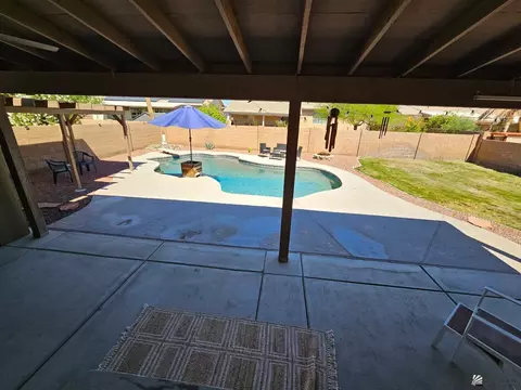 Exterior - 7562 E 25 St, Yuma, AZ 85365 photo 6 of 7