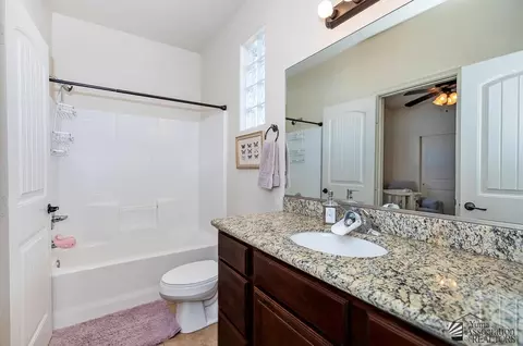 Bath - 7955 E 38 St, Yuma, AZ 85365 photo 4 of 5