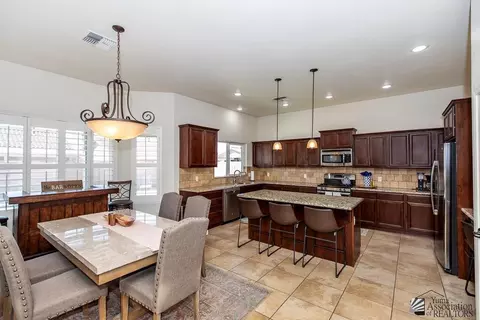 Kitchen - 7955 E 38 St, Yuma, AZ 85365 photo 1 of 2