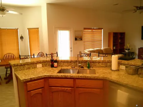 Kitchen - 10691 E 39 Pl, Yuma, AZ 85365 photo 1 of 4