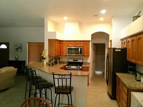 Kitchen - 10691 E 39 Pl, Yuma, AZ 85365 photo 3 of 4