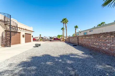 Exterior - 13385 E 54 Dr, Yuma, AZ 85367 photo 4 of 9