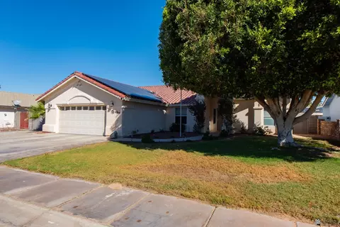 Exterior - 10782 E 36 Pl, Yuma, AZ 85365 photo 2 of 7