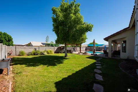 Exterior - 10782 E 36 Pl, Yuma, AZ 85365 photo 4 of 7