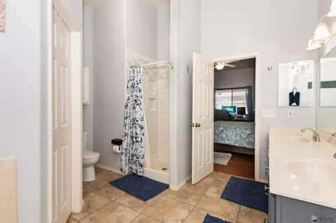 Bath - 10782 E 36 Pl, Yuma, AZ 85365 photo 2 of 3