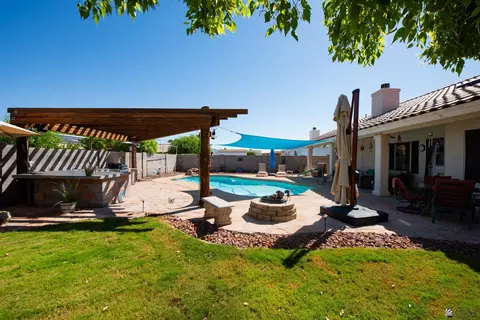 Exterior - 10782 E 36 Pl, Yuma, AZ 85365 photo 5 of 7