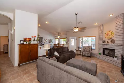 Living - 10782 E 36 Pl, Yuma, AZ 85365 photo 1 of 2
