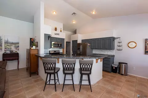 Kitchen - 10782 E 36 Pl, Yuma, AZ 85365 photo 1 of 6