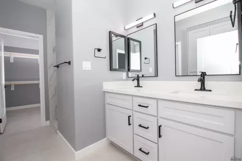 Bath - 10589 E 45 Ln, Yuma, AZ 85367 photo 1 of 8