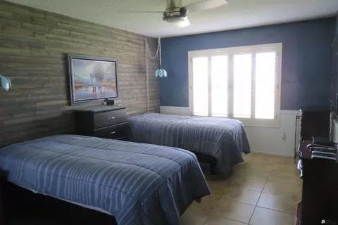 Bedroom - 11241 E 35 Pl, Yuma, AZ 85367 photo 2 of 4