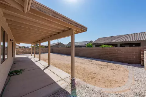 Exterior - 10153 E 38 Pl, Yuma, AZ 85365 photo 2 of 9