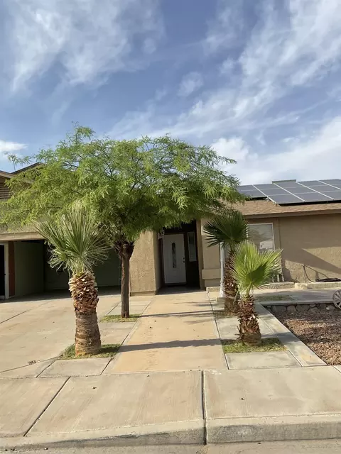 Exterior - 6072 E 40 Ln, Yuma, AZ 85365 photo 2 of 11