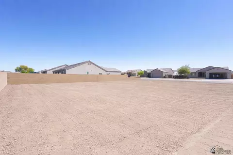 10230 E 39 Pl, Yuma, AZ 85365 photo 3