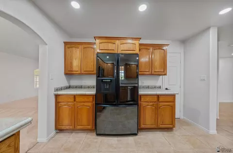 Kitchen - 5236 E County 13 St, Yuma, AZ 85365 photo 2 of 3