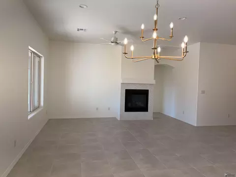 3433 W 37 St, Yuma, AZ 85365 photo 4