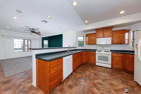 Kitchen - 5389 E 33 Pl, Yuma, AZ 85365 photo 2 of 2