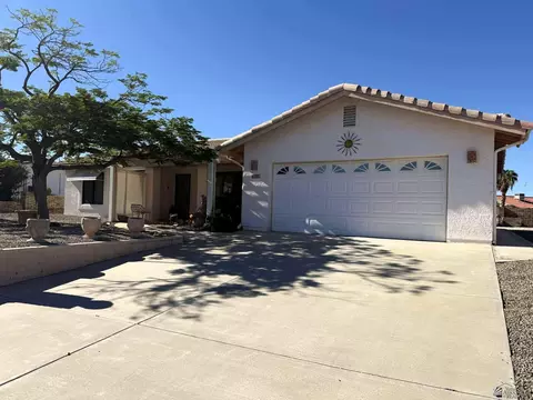 12118 S Ironwood Dr, Yuma, AZ 85367