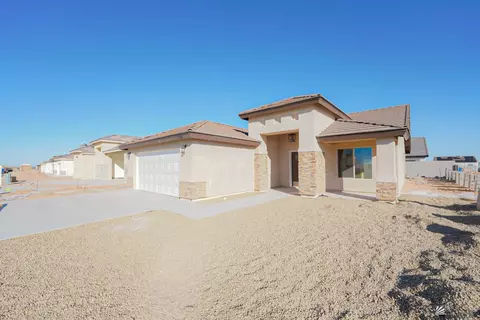 Exterior - 10752 E 45 St, Yuma, AZ 85367 photo 3 of 6