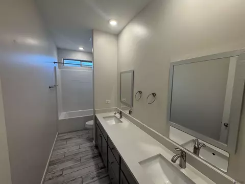 Bath - 11827 E 26 St, Yuma, AZ 85367 photo 1 of 4