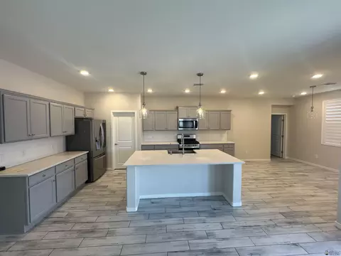 Kitchen - 11827 E 26 St, Yuma, AZ 85367 photo 1 of 2
