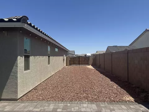Exterior - 11827 E 26 St, Yuma, AZ 85367 photo 6 of 8