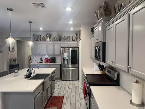 Kitchen - 11827 E 26 St, Yuma, AZ 85367 photo 4 of 5