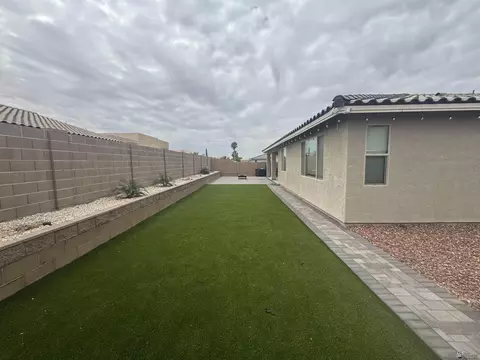 Exterior - 11827 E 26 St, Yuma, AZ 85367 photo 8 of 9