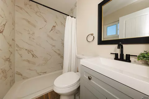 Bath - 1465 E 23 St, Yuma, AZ 85365 photo 3 of 5