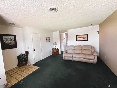 Living - 11390 E 36 Pl, Yuma, AZ 85367 photo 4 of 4