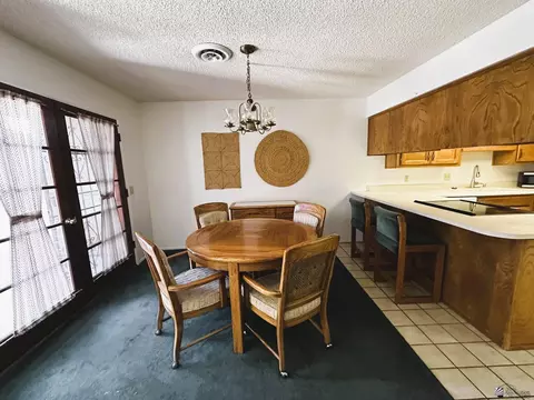 Dining - 11390 E 36 Pl, Yuma, AZ 85367 photo 2 of 4