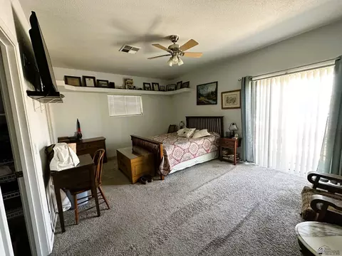 Bedroom - 12550 E 46 Dr, Yuma, AZ 85367 photo 2 of 5
