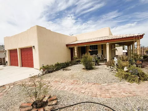 Exterior - 12550 E 46 Dr, Yuma, AZ 85367 photo 3 of 13