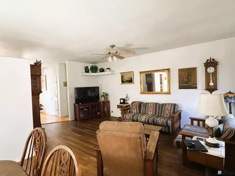 Living - 12550 E 46 Dr, Yuma, AZ 85367 photo 2 of 5