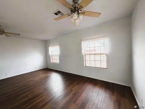 Living - 12550 E 46 Dr, Yuma, AZ 85367 photo 4 of 5