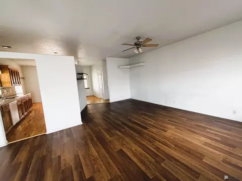 Living - 12550 E 46 Dr, Yuma, AZ 85367 photo 3 of 5