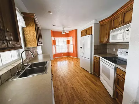 Kitchen - 12550 E 46 Dr, Yuma, AZ 85367 photo 1 of 4