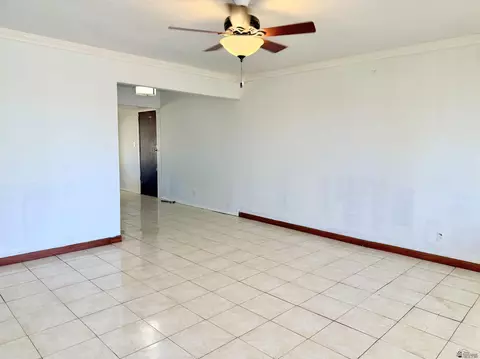 Living - 913 E 24 Pl, Yuma, AZ 85365 photo 1 of 2