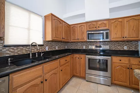 Kitchen - 13275 E 55 Ln, Yuma, AZ 85367 photo 3 of 3