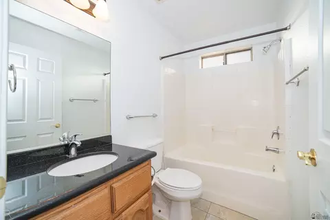Bath - 13275 E 55 Ln, Yuma, AZ 85367 photo 5 of 5