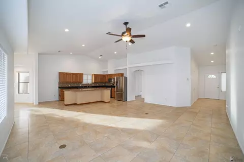Living - 13275 E 55 Ln, Yuma, AZ 85367 photo 2 of 2