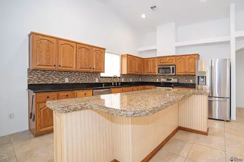 Kitchen - 13275 E 55 Ln, Yuma, AZ 85367 photo 2 of 3
