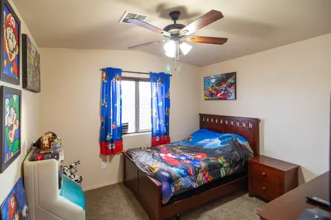 Bedroom - 10152 E 33 Pl, Yuma, AZ 85364 photo 4 of 4
