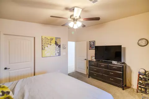 Bedroom - 10152 E 33 Pl, Yuma, AZ 85364 photo 3 of 4