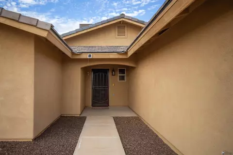 Entry Way - 10152 E 33 Pl, Yuma, AZ 85364 photo 1 of 2
