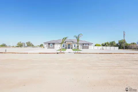 4492 E County 15 12 St, Yuma, AZ 85365