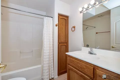 Bath - 10740 E 35 St, Yuma, AZ 85365 photo 3 of 4